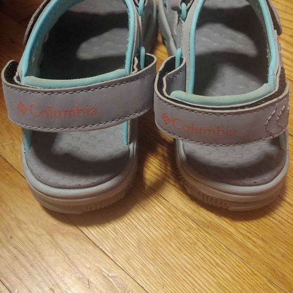 Columbia Kids sandals Size 4 - Picture 2 of 4